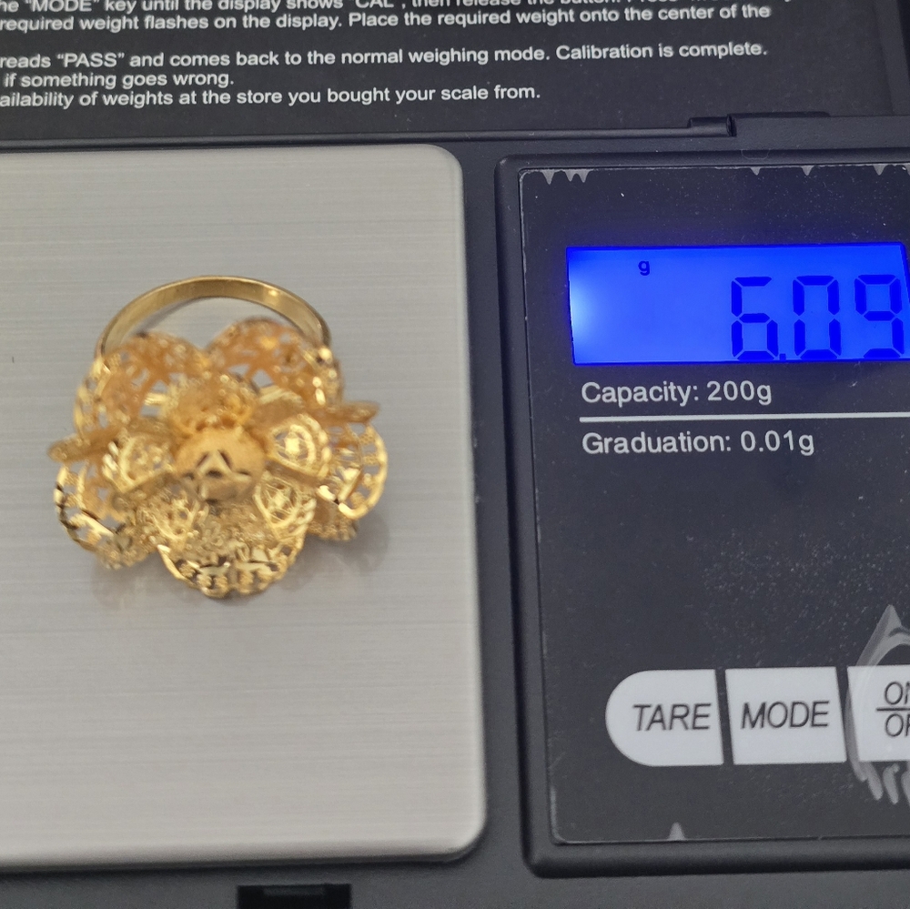Elegant 21k Gold Ring
